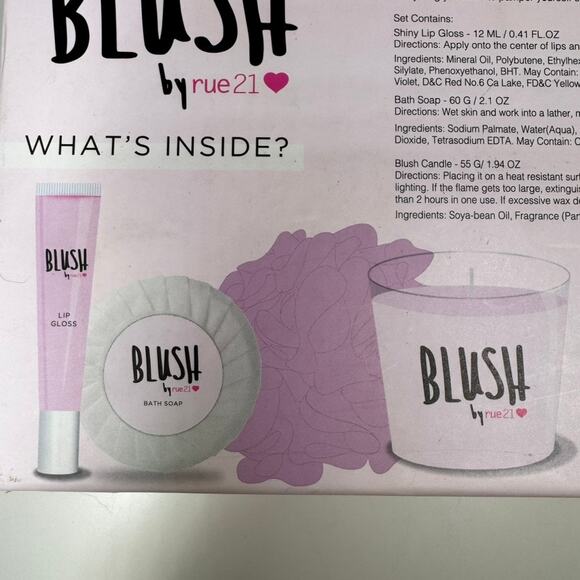 Blush by rue21 Gift Set Lip Gloss Soap Candle Pouf New Sealed Beauty Box - Picture 5 of 7